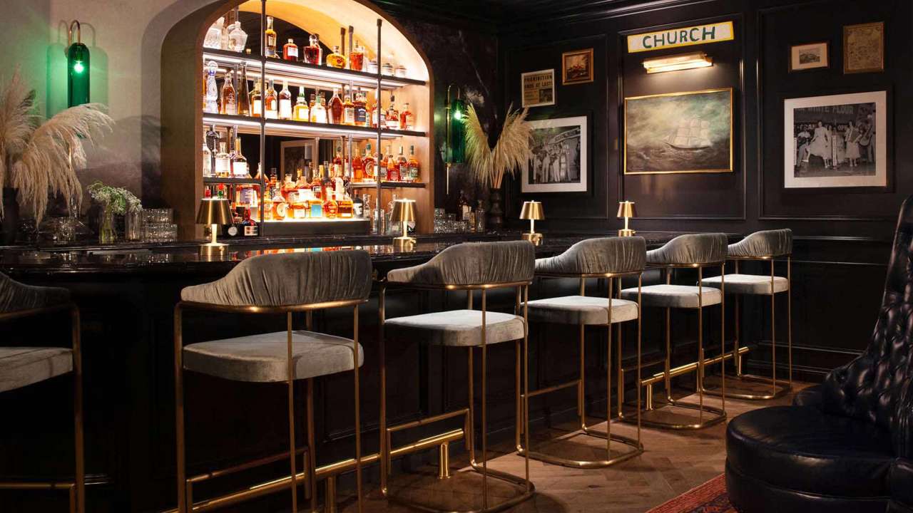 Bar photo 1